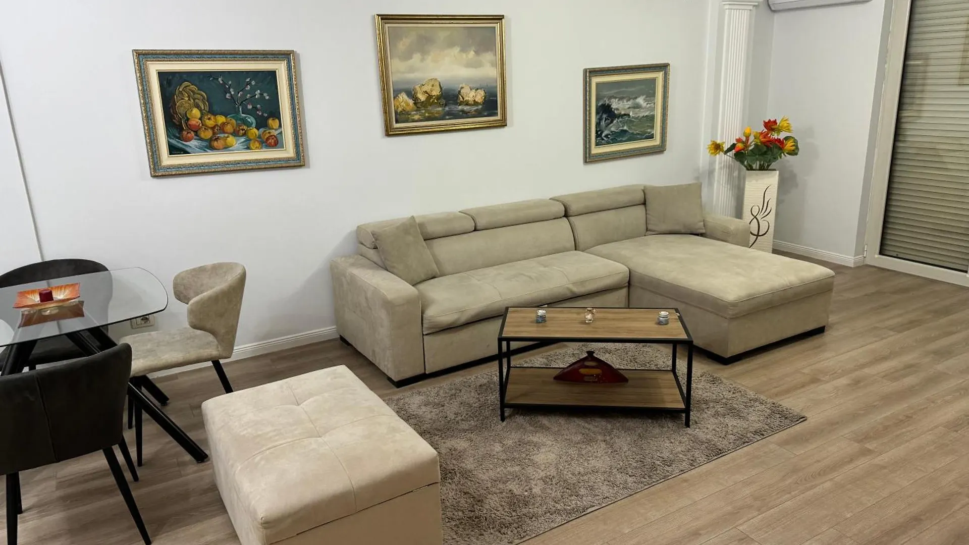 Tranquil Urban Apartment Tirana