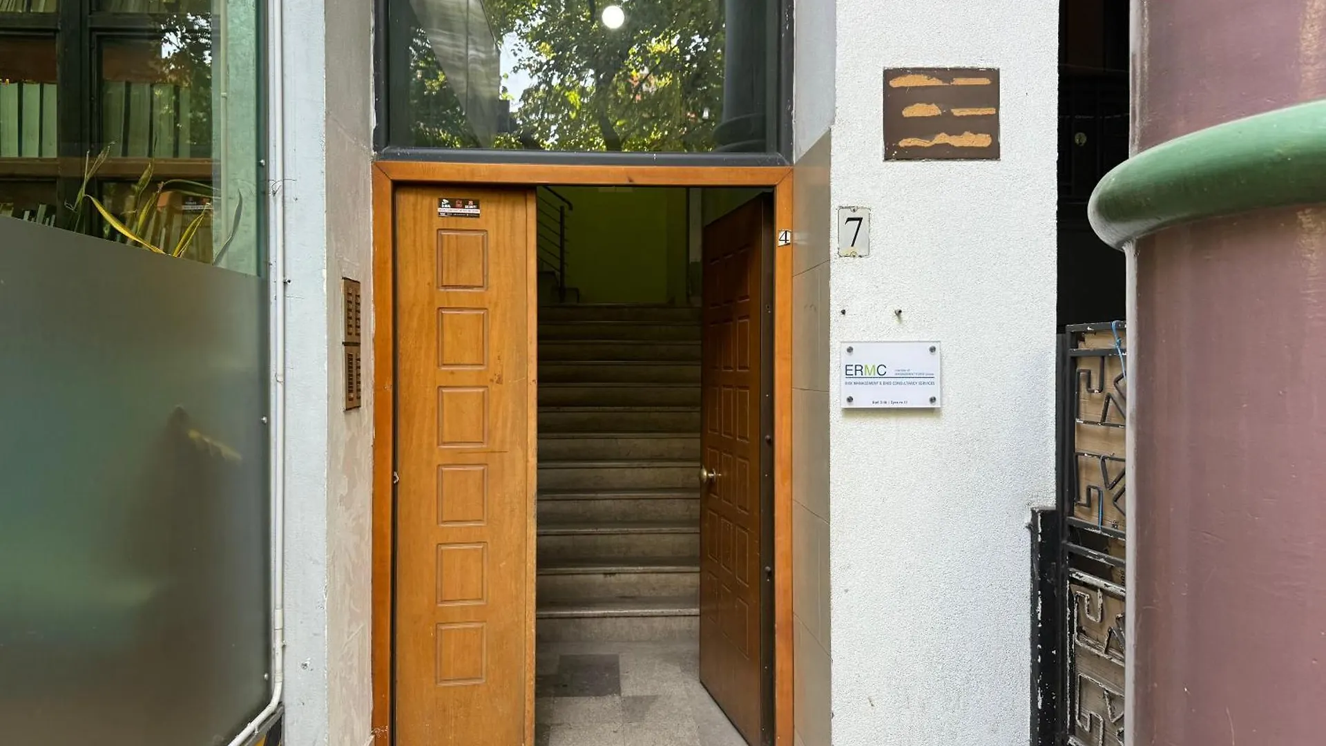 Tranquil Urban Apartment Tirana